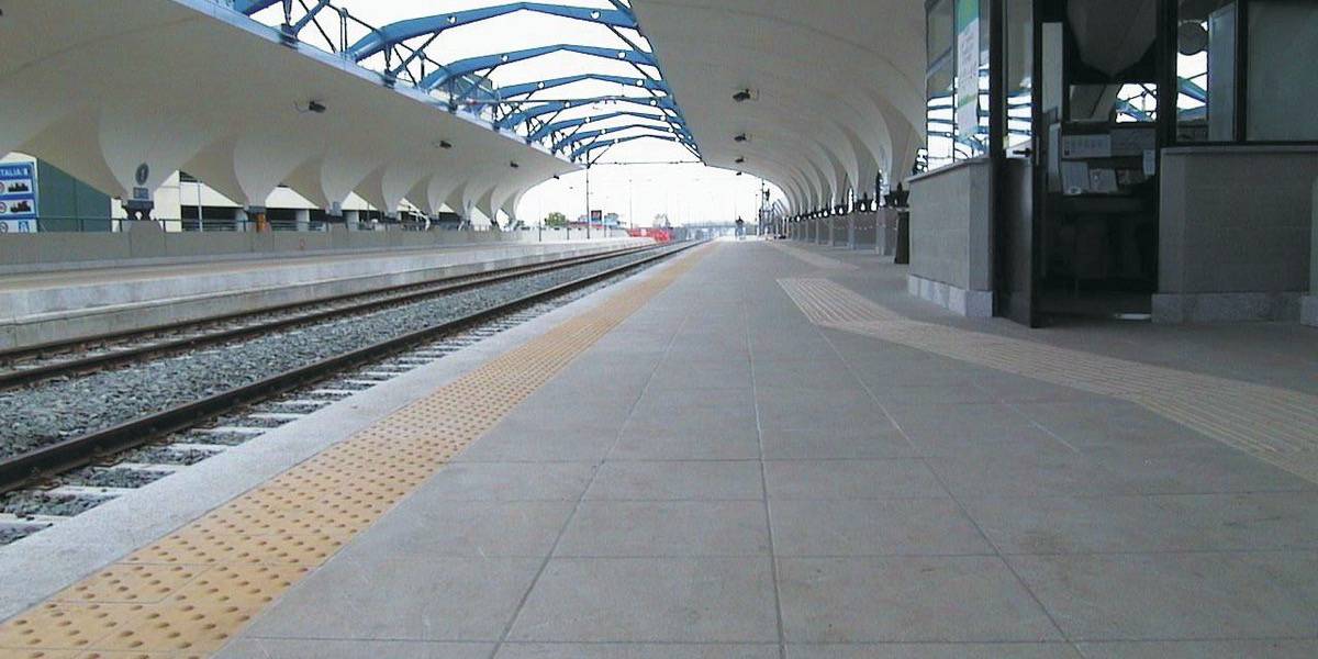 Bahnhofe und Flughafen - TORINO CASELLE BAHNHOF