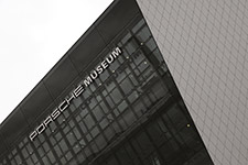 Öffentlicher Platz - Porsche Museum Stuttgart