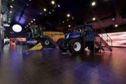 Messen - SUSTAINABLE FARM PAVILLON EXPO MILANO 2015 - NEW HOLLAND AGRICULTURE