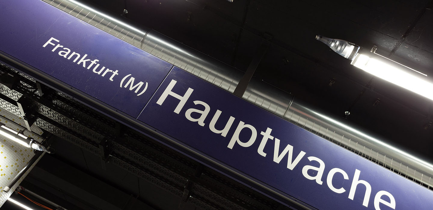 Bahnhofe und Flughafen - DEUTSCHE BAHN / S- BAHNHOF HAUPTWACHE