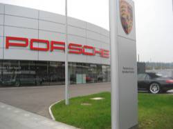 Motors - AUTOHAUS PORSCHE ZENTRUM