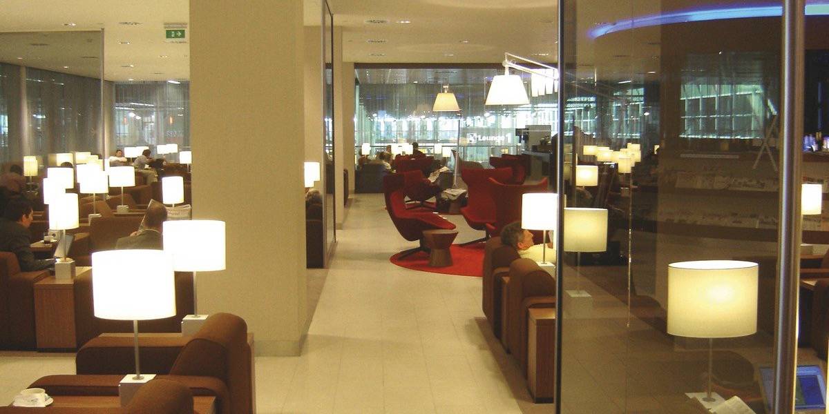 Bahnhofe und Flughafen - KLM CROWN LOUNGE FLUGHAFEN SCHIPHOL